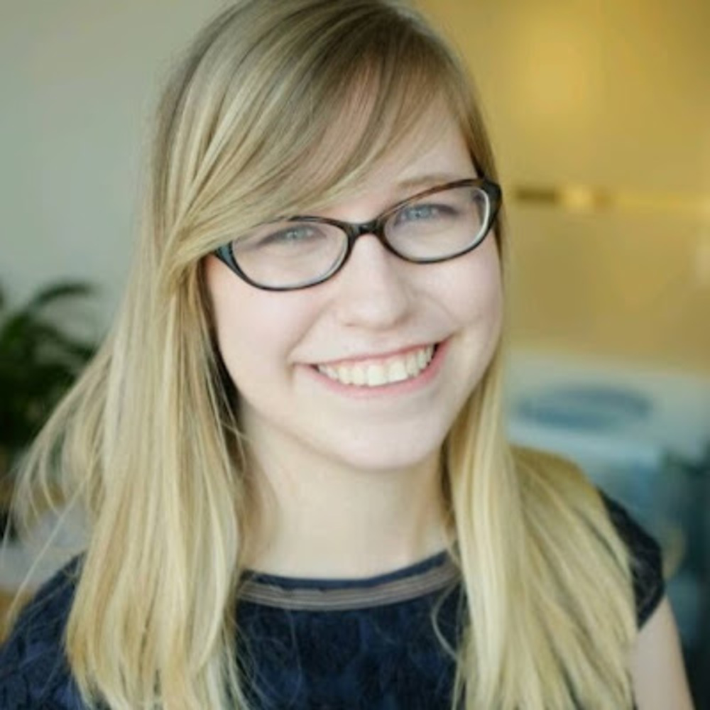 Meet your Posher, Laura